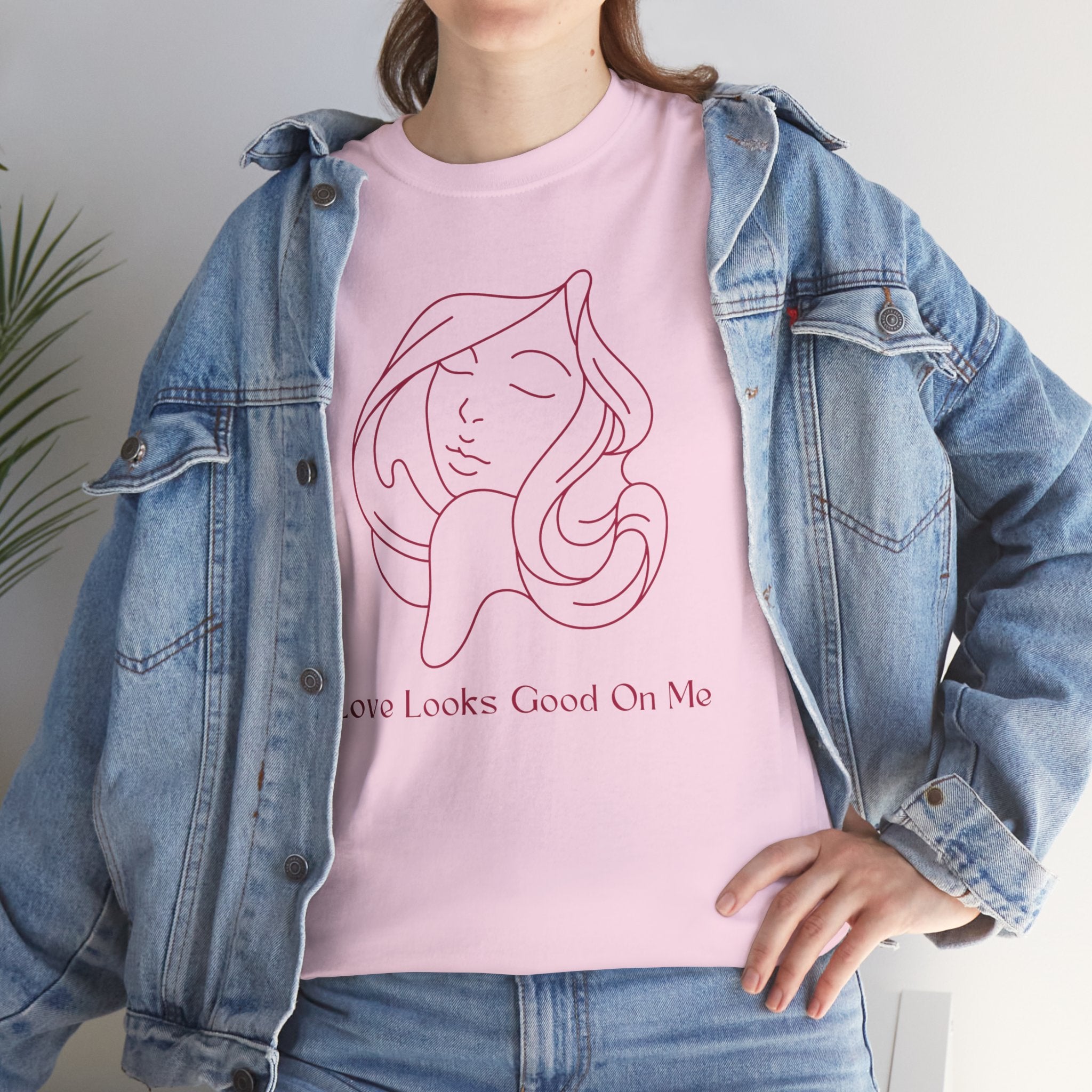 T-Shirt — 'Love Looks Good On Me' Minimal Line Art Tee