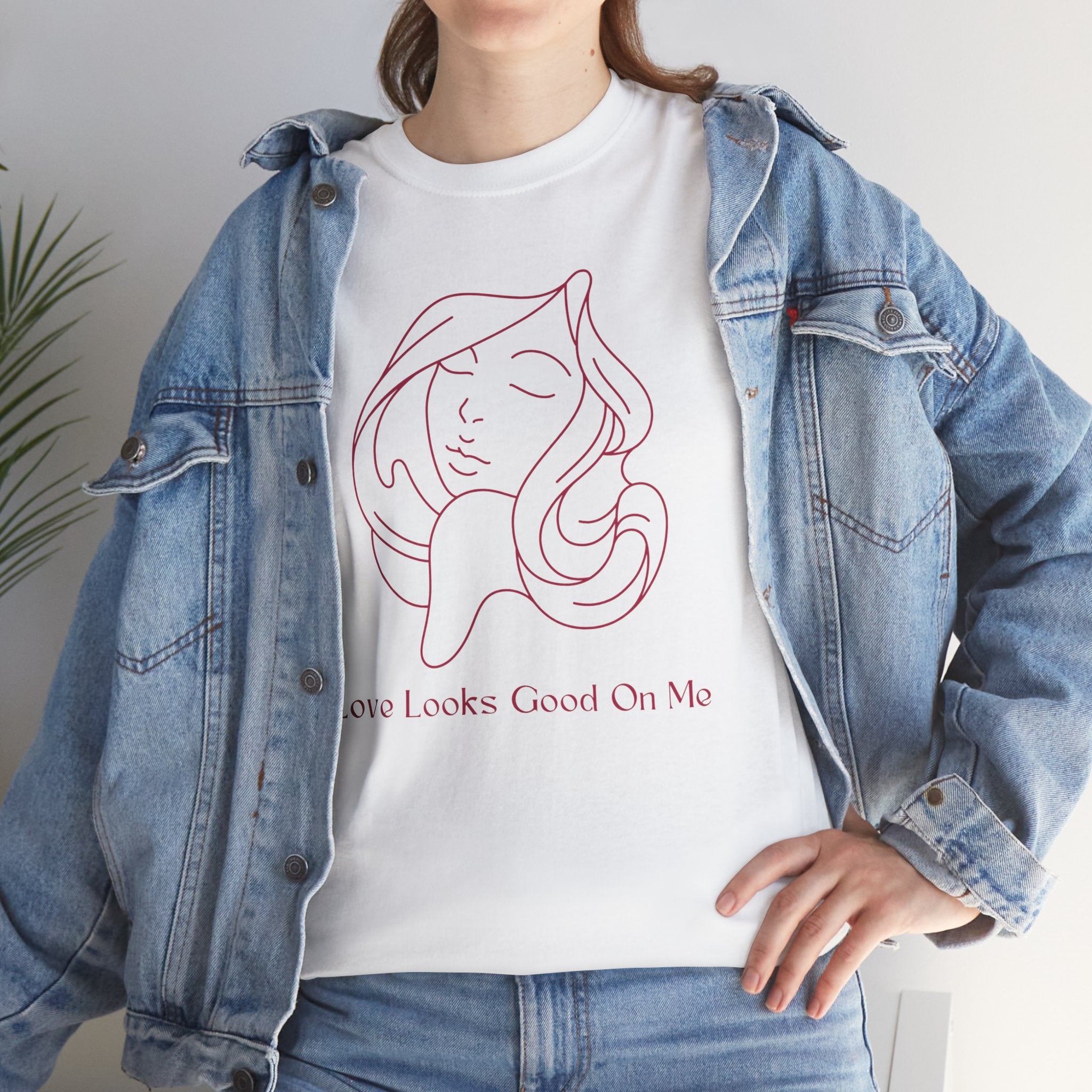 T-Shirt — 'Love Looks Good On Me' Minimal Line Art Tee